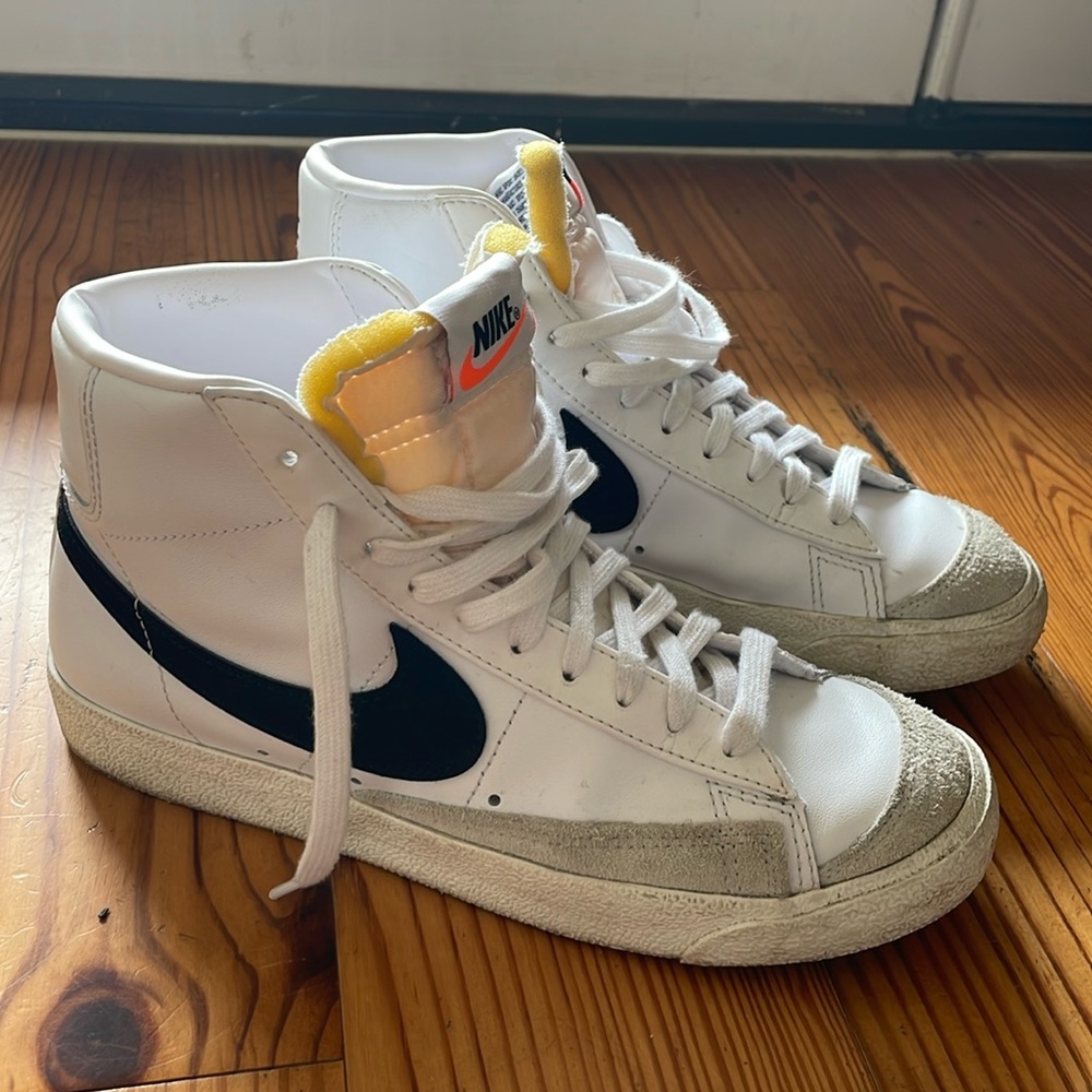 Nike Women’s Blazers Shoes